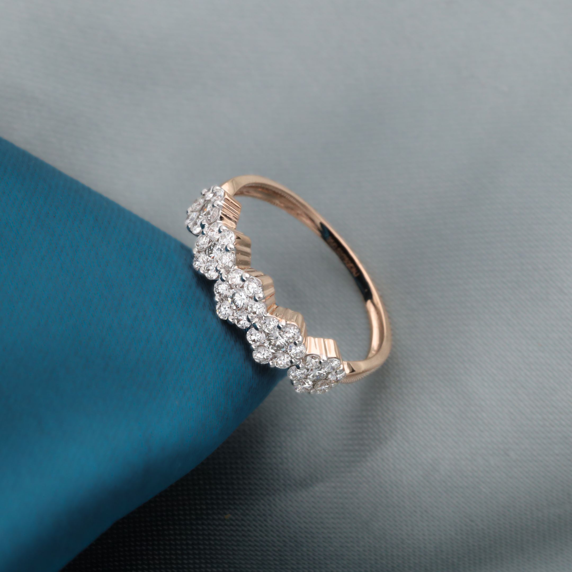 The Glohmi Ring 